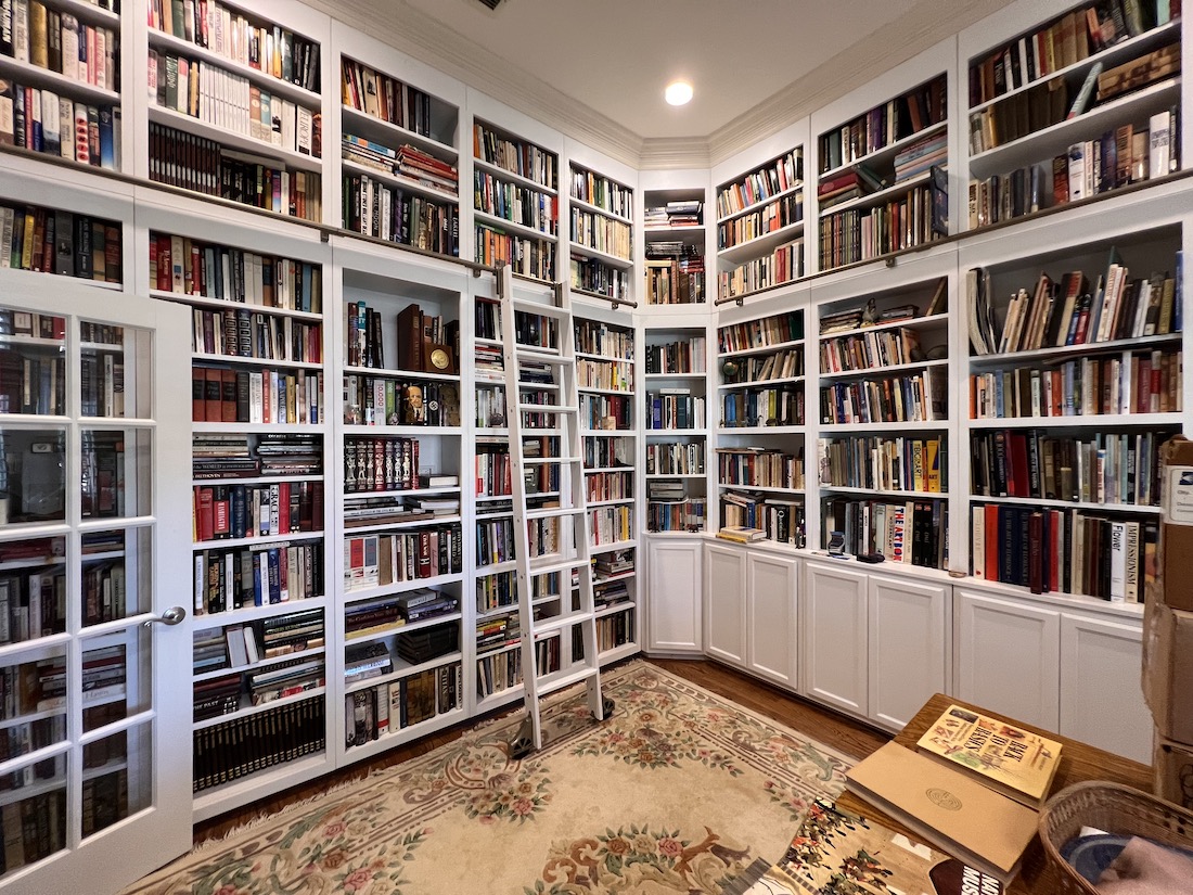 custom library shelving that fits all your books and keepsakes